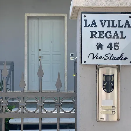 Maison d'hôtes La Regal *